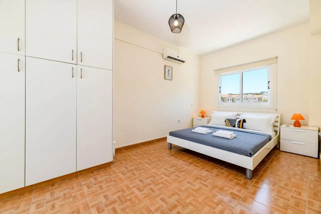 Nireas Seaview Villa Protaras